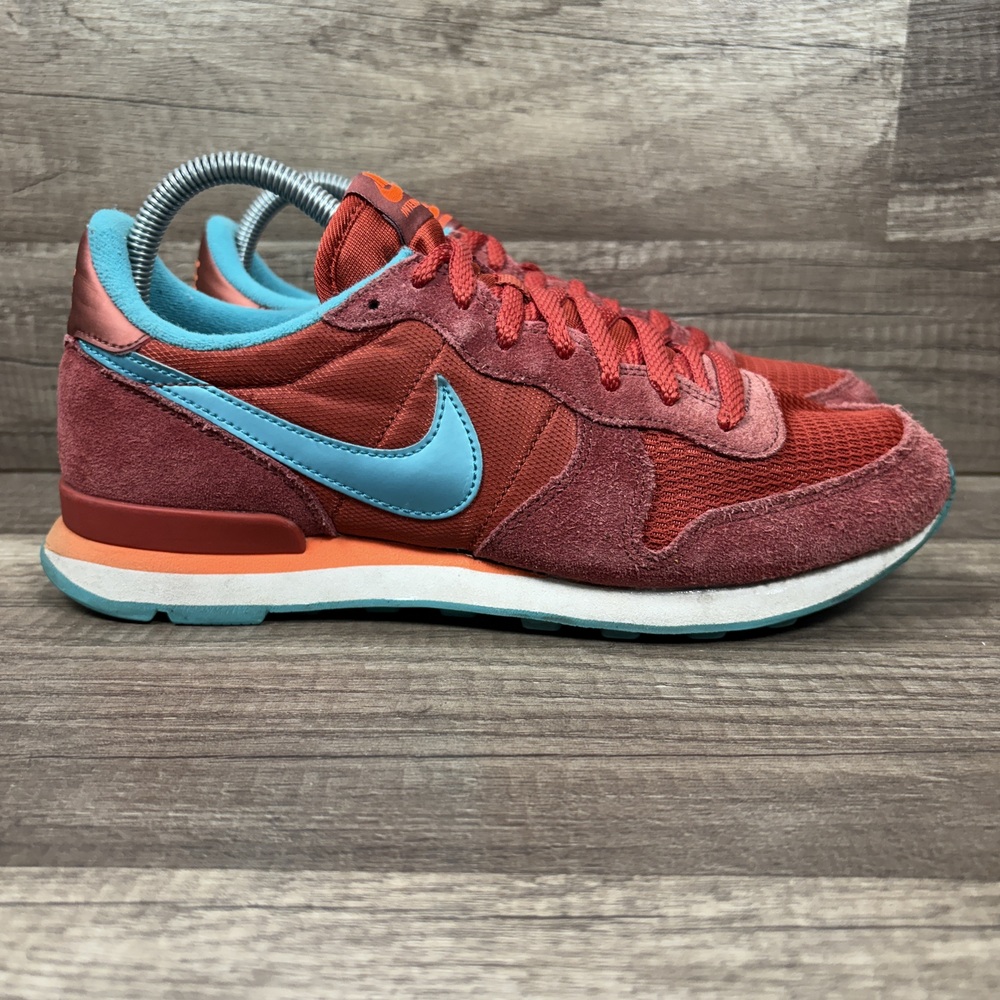 Nike Internationalist Red Womens US Size 9.5 EUR 41 629684-601 Sneakers
